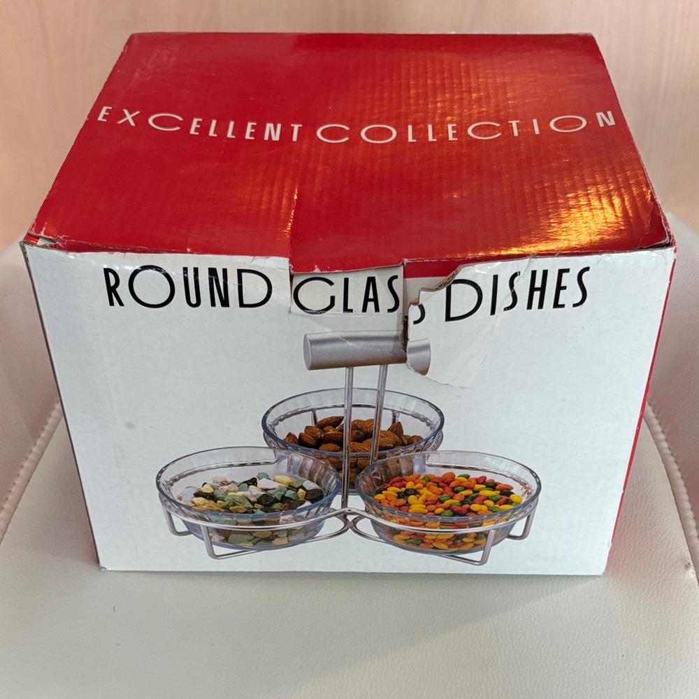 Vintage Round Glass Dishes Set
